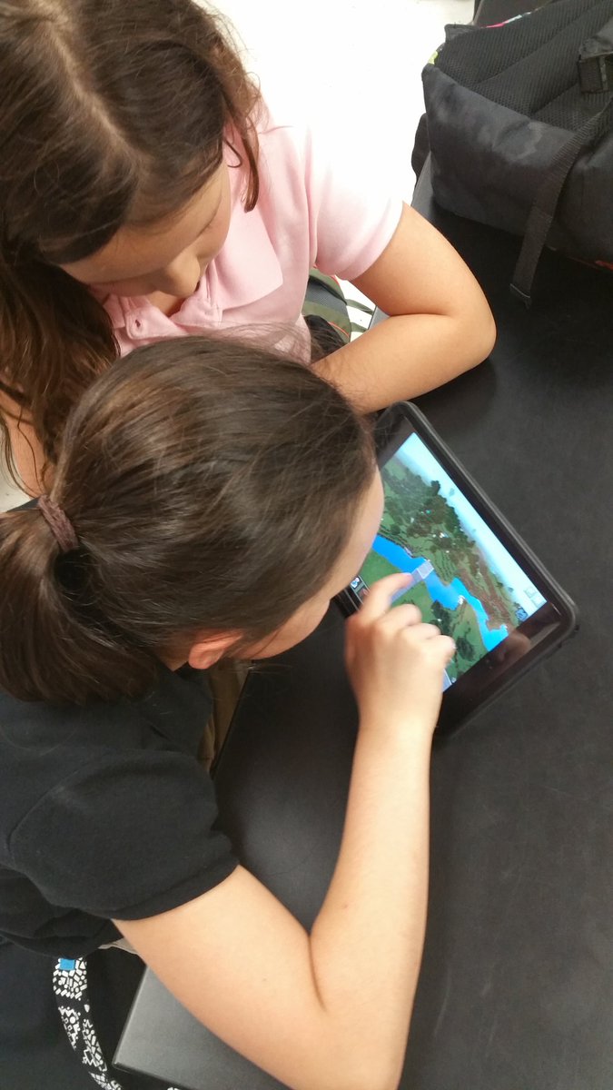 Pipercollins197's tweet photo. New @Minecraft Club after school! #lufkinlearns @DorindaWade https://t.co/ZWaOn1QPD9