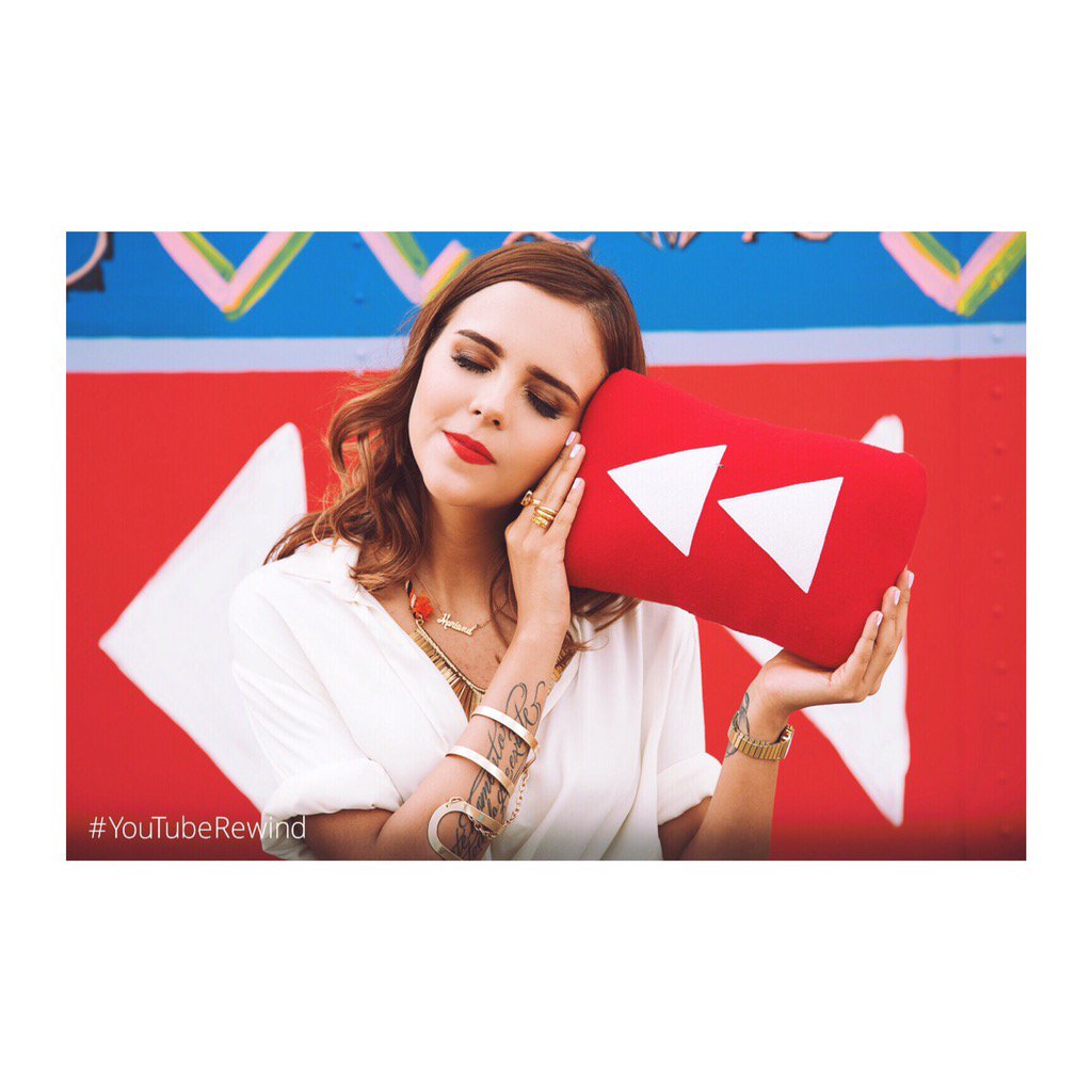 toldthemoonmija's tweet photo. guapuritas votemos por @yuyacst en los MTV ---> https://t.co/8EWbiHXpjj #MtvIconoYuya ~ https://t.co/4bSSMYq7rl