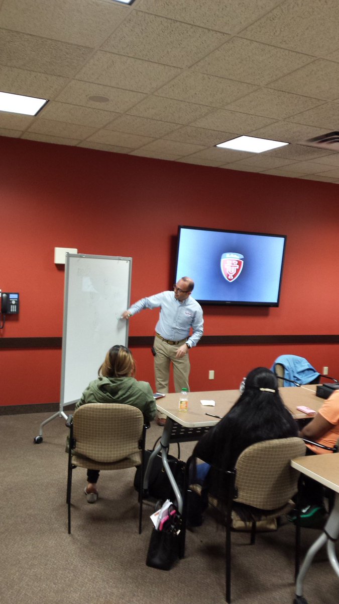 TH_University's tweet photo. We have a guest facilitator at TIMS-u this afternoon! #Elias https://t.co/f5jQ1KCzI7