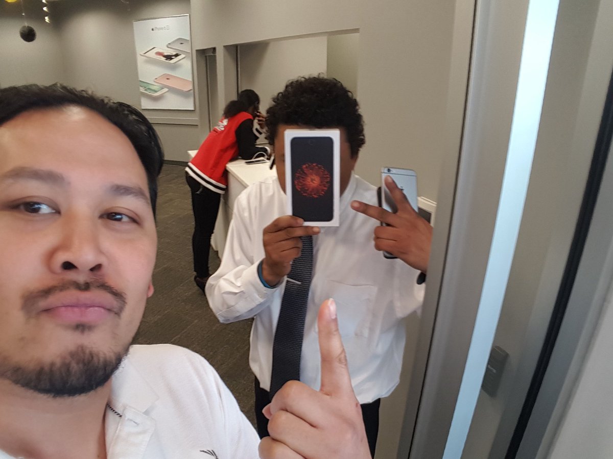b_rez1's tweet photo. Motivated Move from MetroPCS to Sprint! #TeamiPhone6Plus #Sprint4DMV #NENVP #OneSprint @BkHedl1 https://t.co/FVRC7yP1Hp