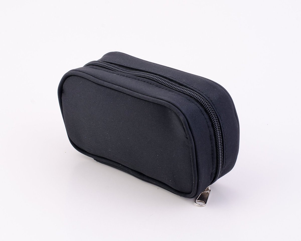 AromaAccessory's tweet photo. 2 for $20 Essential Oil Cases while supplies last!  Pick your colors!

https://t.co/m6ckuLHzCb https://t.co/HU00ufG5qi