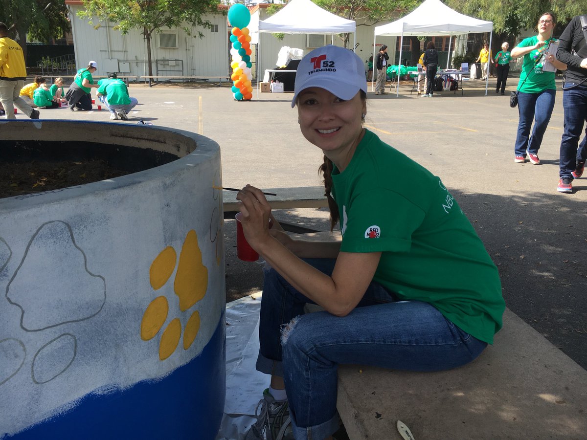 LBTele's tweet photo. #ComcastCaresDayLA #TolucaLake T52 https://t.co/ITF8y75hNj