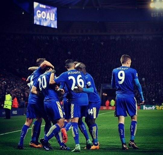 MotivacionesF's tweet photo. Una vez mas queda demostrado que este es el deporte mas hermoso del mundo ¡Grande Leicester! https://t.co/vsOt1VbhDS