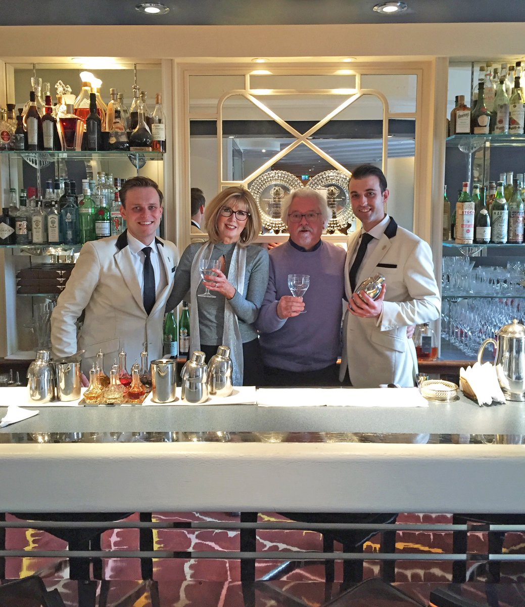 PaulFahey00's tweet photo. Professionals gracefully share passion and knowledge! @fairmonthotel #service @TheSavoyLondon #harryc @silentpoolgin https://t.co/dwhn9JcUYV