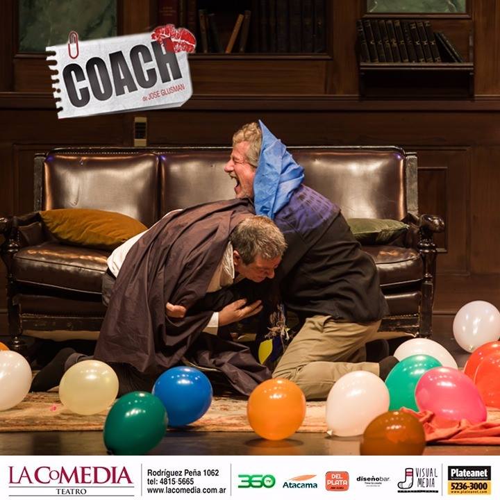 COACHComedia's tweet photo. ¡Esta es una de nuestras escenas favoritas! Y vos, ¿ya fuiste a vernos en #CoachComedia? https://t.co/uWWUs1hM4e