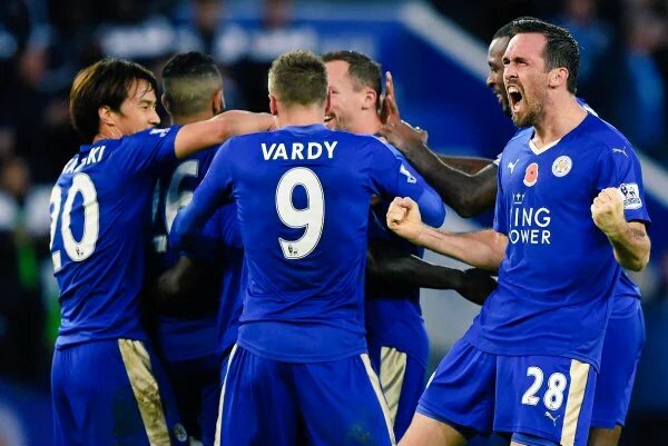 AzulgranaLocura's tweet photo. El Leicester City de Ulloa CAMPEÓN DE LA PREMIER LEAGUE ! https://t.co/g7dWj3UJnH