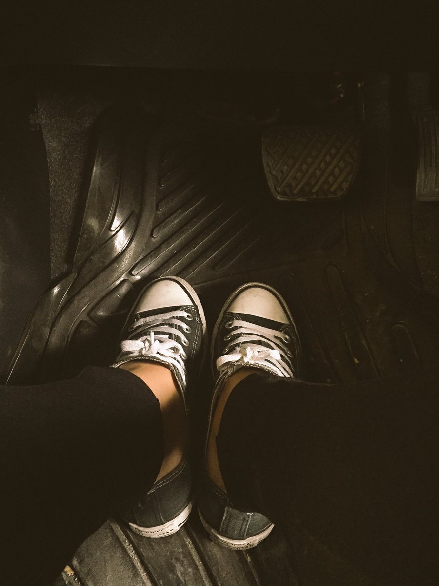 danyelasa_'s tweet photo. #oldconverse #converse #esperando ... https://t.co/VALGY5oiuk