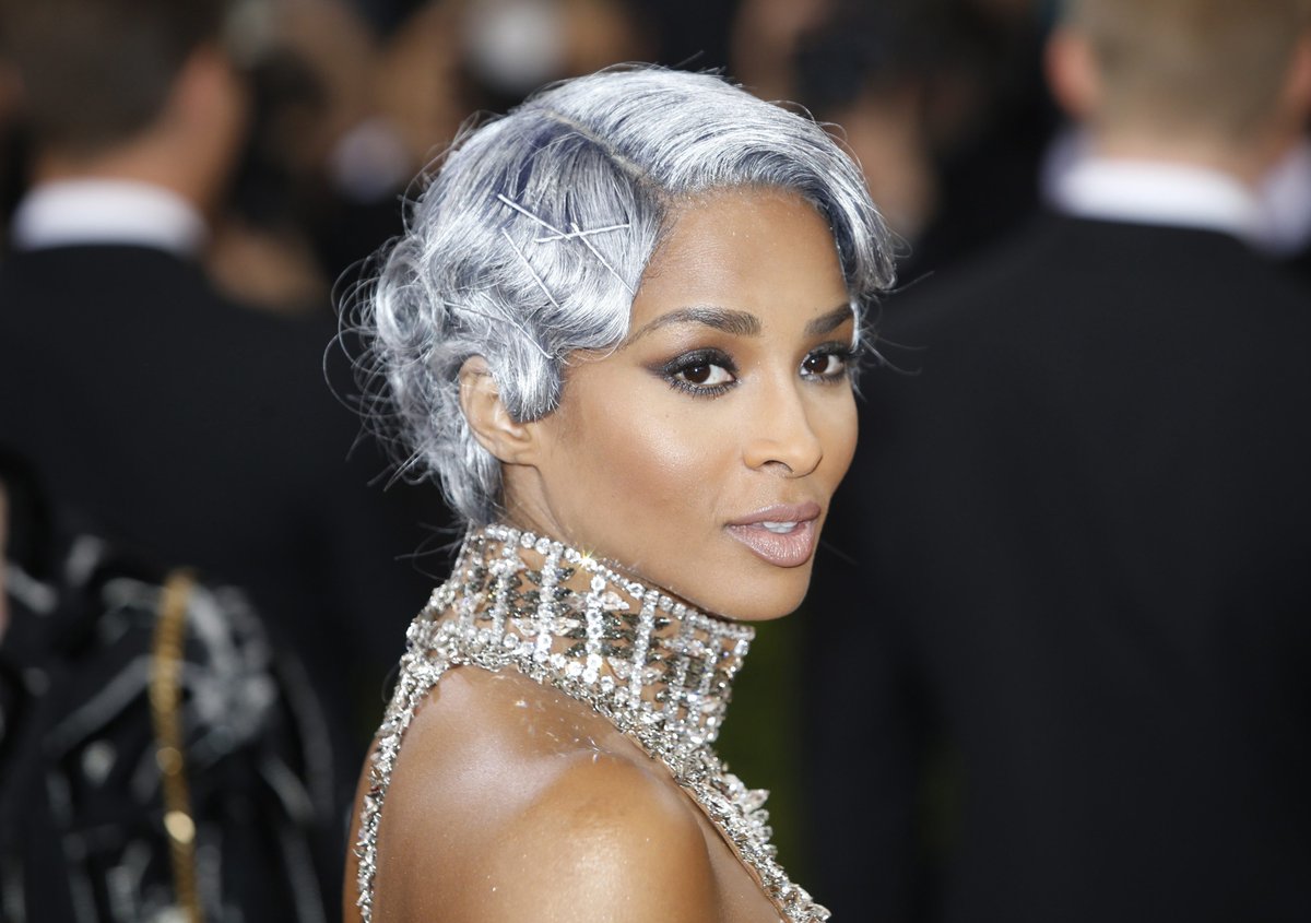 kennyyKEN's tweet photo. HQ's. Ciara X #MetGala https://t.co/ItFR2oPIpX