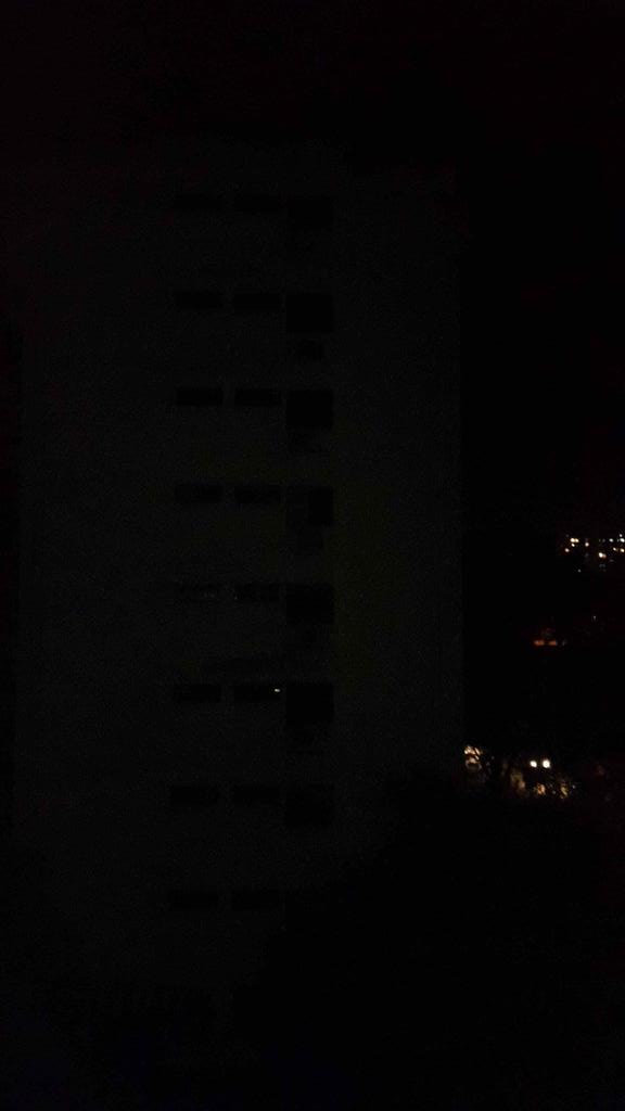 MARIAURDANETAZ's tweet photo. Sin Luz en la Calle 137 con Av 96 Valencia Urb Los Naranjos https://t.co/B4KhaCFBuV