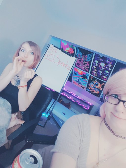 We are so cute ok   https://t.co/F1yddZVuht https://t.co/AUfieVDWey