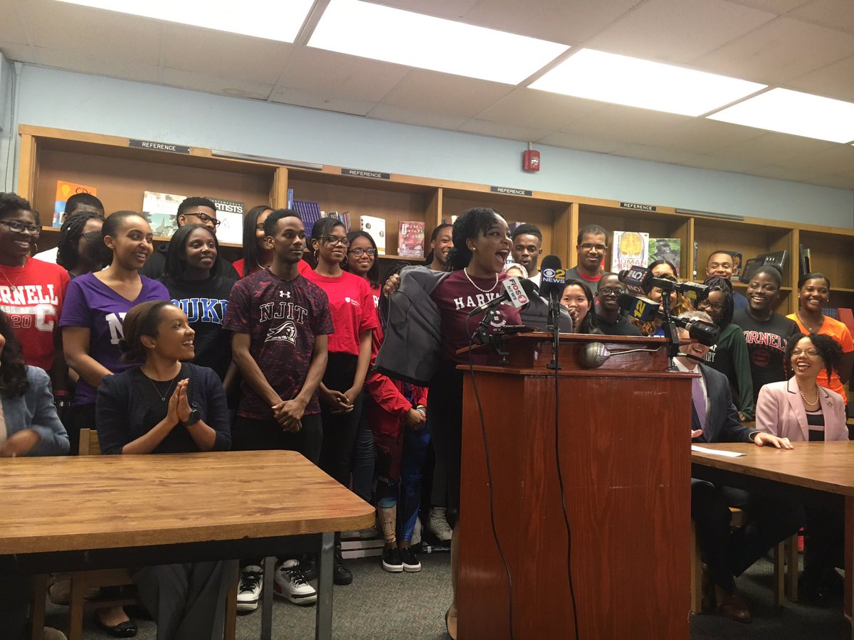 ElmontSpartans's tweet photo. Harvard it is!!! Augusta Uwamanzu-Nna chooses to become part of the Crimson! @Harvard #collegesigningday https://t.co/5KB9vEmmHP