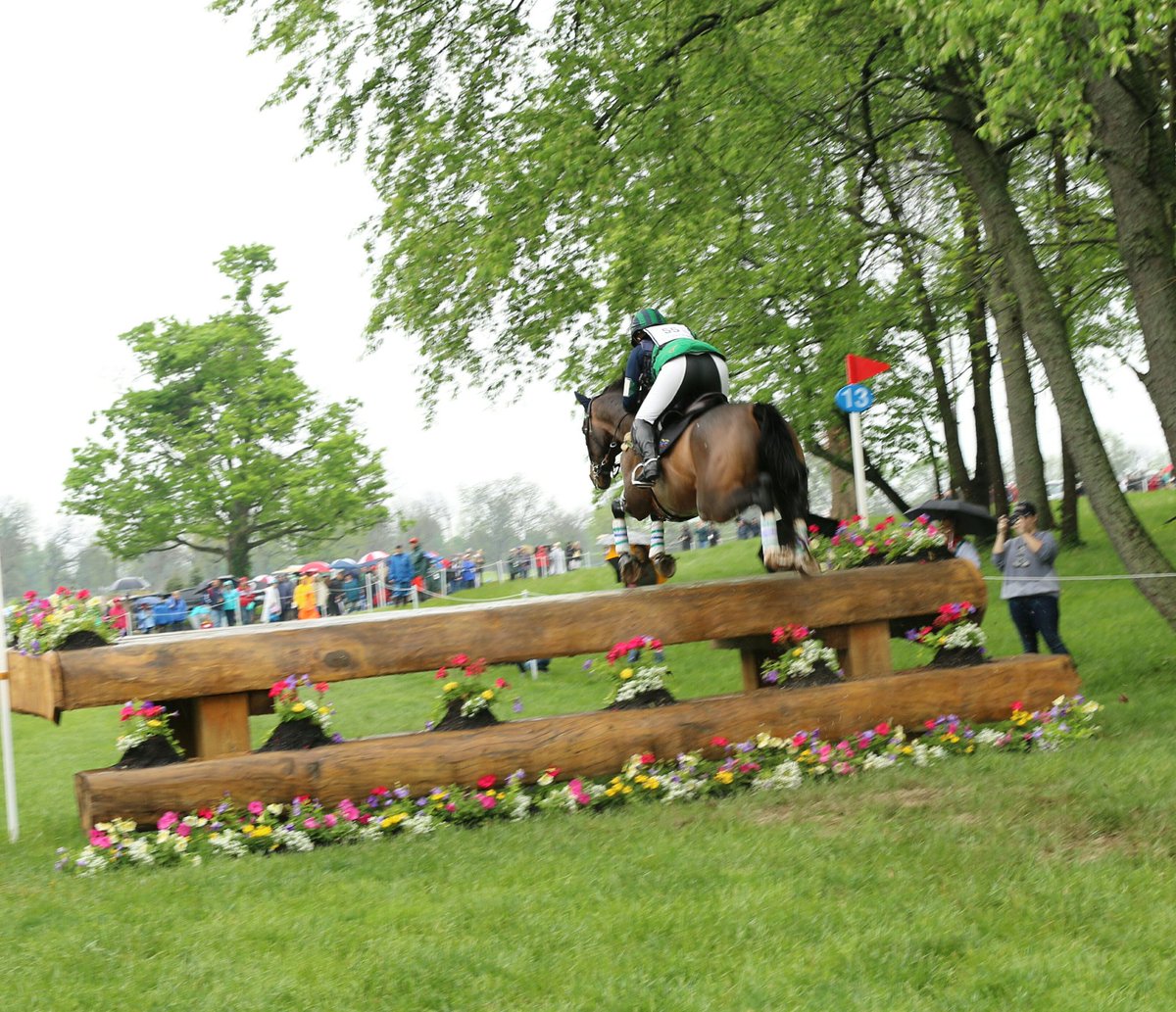 CarlaYarbro's tweet photo. Riding high! @Rolex @RolexKentucky #rolex2016 @LandRoverUSA https://t.co/JvbeLqoIzh