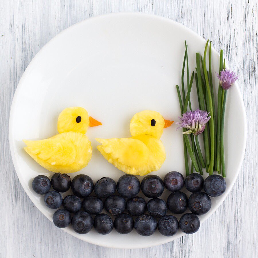 hellolisalin's tweet photo. Quack, quack! #foodart #lisalin @driscollsberry https://t.co/cfQcbzgiou