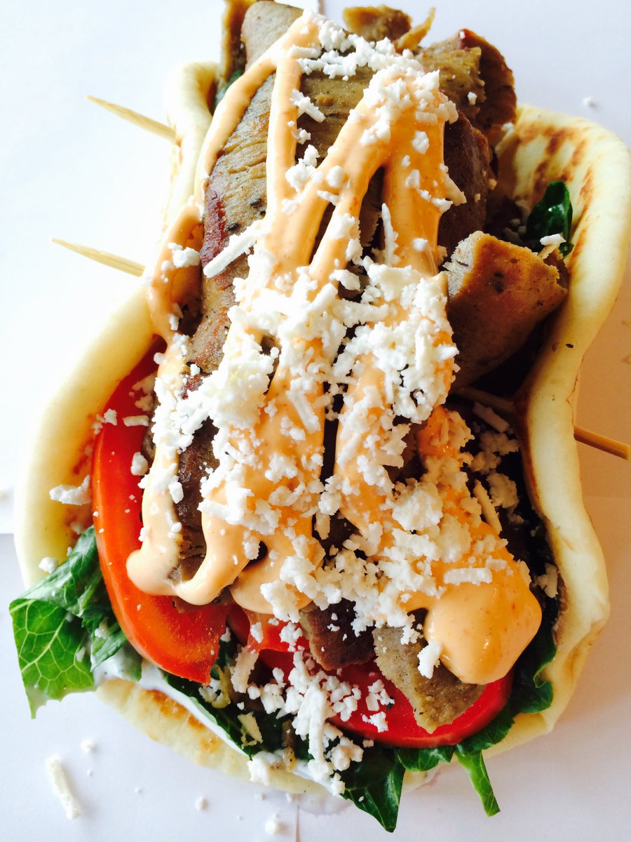 Thegyrohouse's tweet photo. Who knew gyros looked soo good? #gyros #thegryohouse #food #PDX https://t.co/G9u50VuNYV