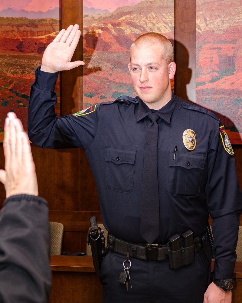 SpringvilleDPS's tweet photo. New Springville Police Offciers Eric LeBaron and CJ Lewis are sworn in during the last week.  Welcome to Springville https://t.co/AltIC6zght