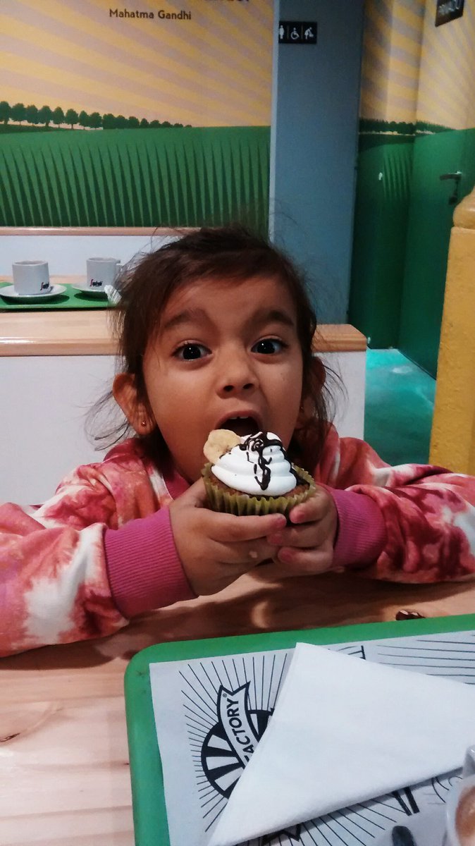 NicoCifre's tweet photo. Merendando en #greenfactory muy rico! https://t.co/j6nwtBwByw
