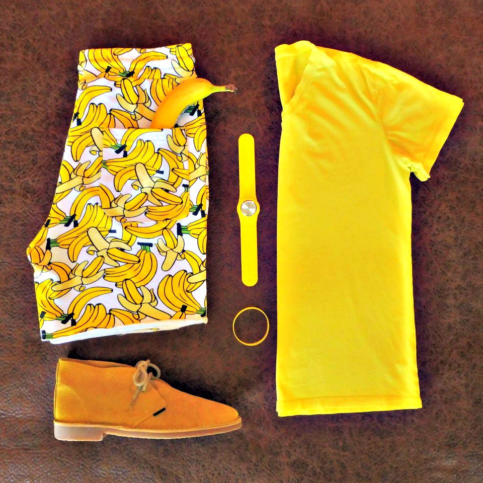 RobertEBlackmon's tweet photo. You know when you just feel like wearing just one color. #fashion #flatly #mensstyle #yellow #ootd #wiw #bananas https://t.co/WaPNrmzVD0
