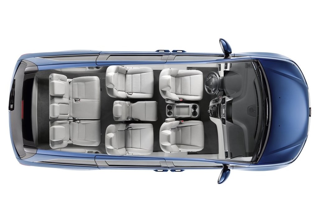 There's nothing #mini about our minivan! Have you seen the interior of our 2016 #Honda #Odyssey? It'll surprise you!