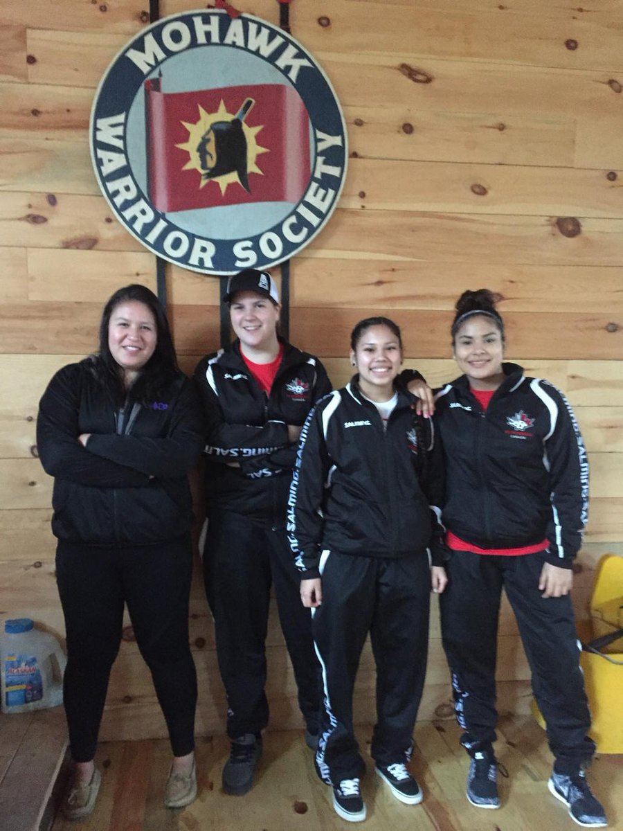 4 Mohawk nation members of Team Canada at Tyendenaga Mohawk Territory Long house! #floorball #mohawk #sago