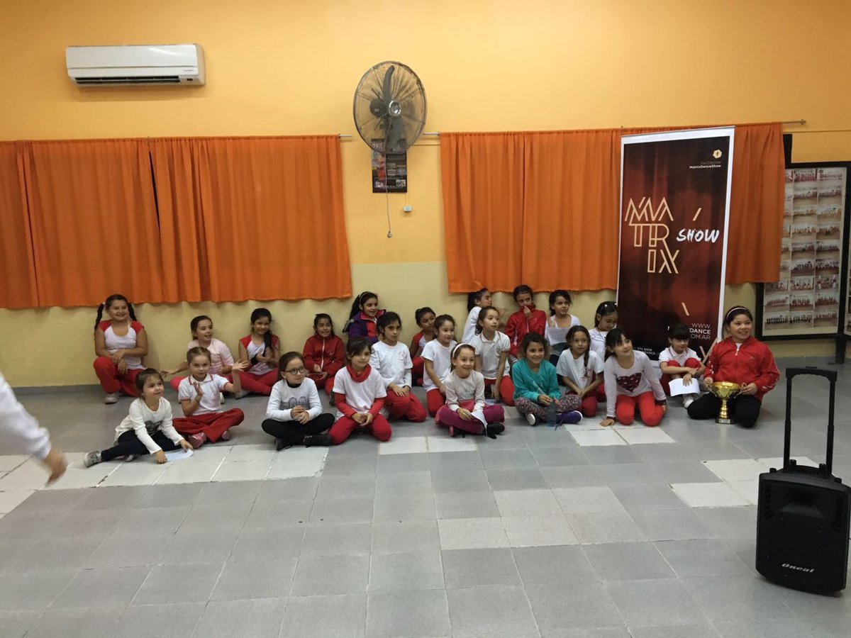 MatrixDanceShow's tweet photo. Agradecemos mucho a Paola y a sus alumnas por ser parte de nuestras propuestas interactivas #matrixyvos #matrixshow https://t.co/20nJ45UEKd