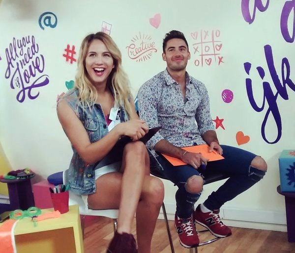 fansenfwtv's tweet image. Bienvenidos los nuevos columnistas: @flor_vigna ❤ @NicolasOcchiato que en el debut son TT➡ #OcchiavignaEnFansEnVivo👏