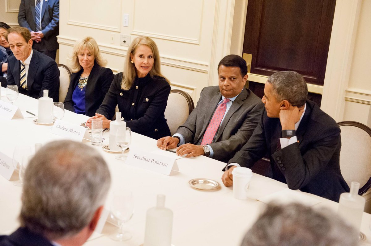 CAlbarranUT's tweet photo. En diciembre, fui invitado por @POTUS para discutir temas importantes para todos Utahans. #utpol https://t.co/1eHV1wdoCd