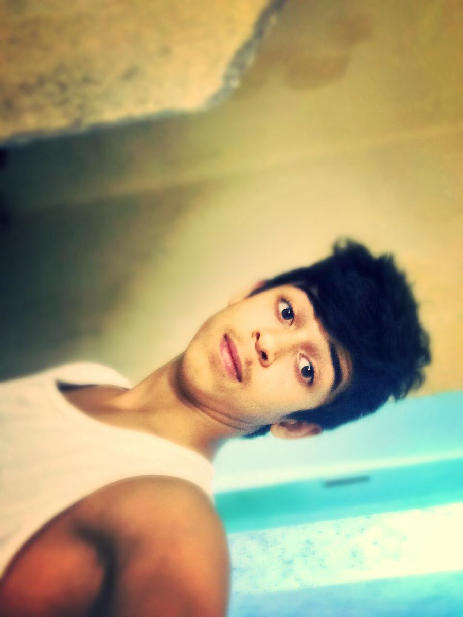 mr_batot tweet picture