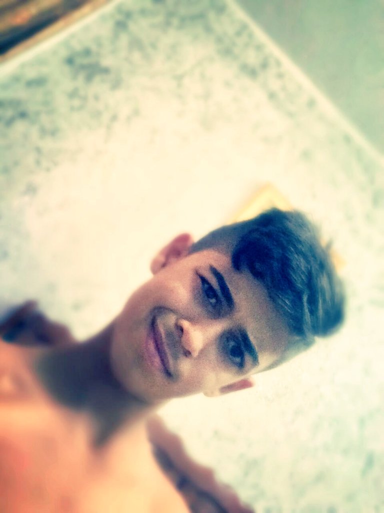 mr_batot tweet picture