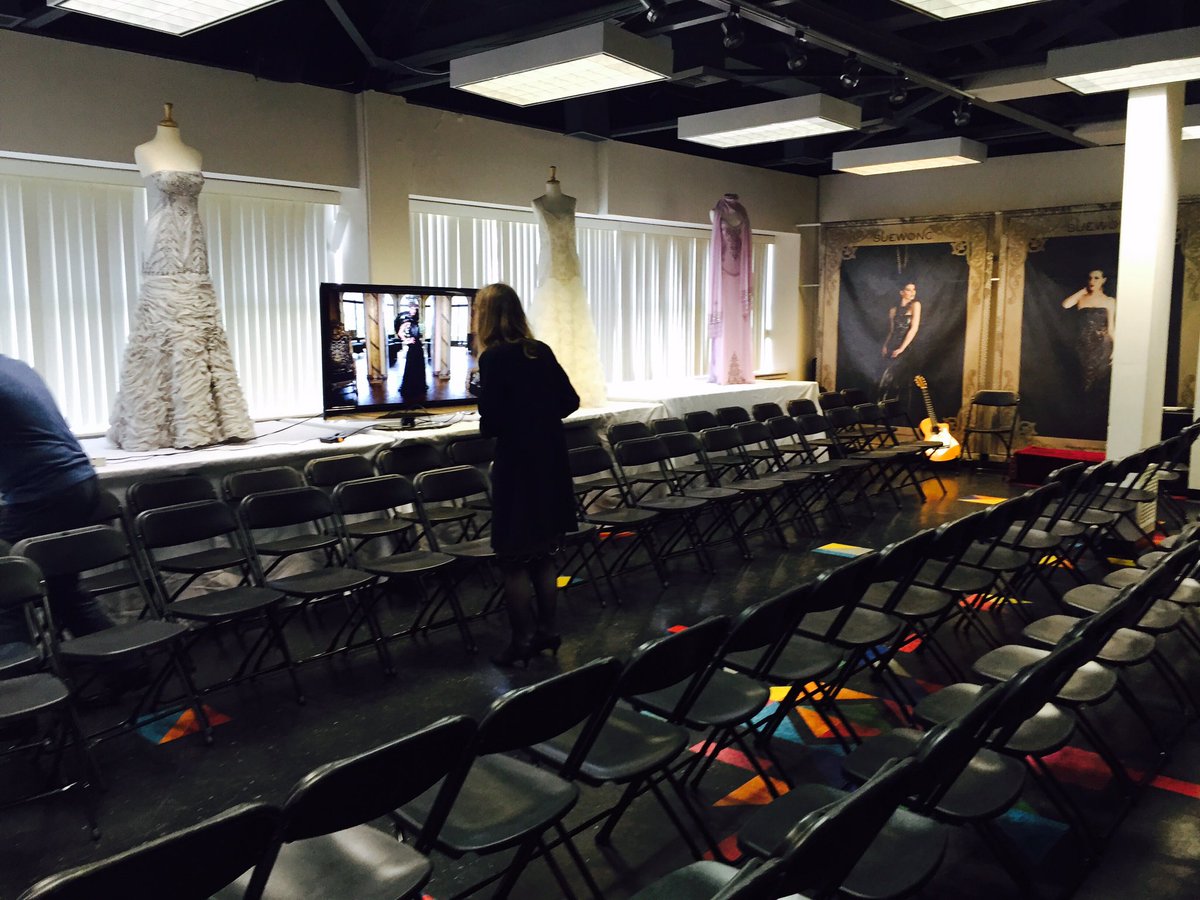FGI_LA's tweet photo. We look forward to seeing everyone tonight for FGILA's "Evening With Sue Wong!" #FGILA @SueWongFashion #Fashion https://t.co/M1bqNLlkMu