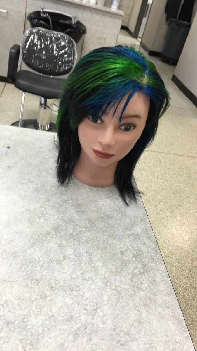 michaelafw11's tweet photo. yay for finishing my cut and color final. #earththeme 🌎☮ https://t.co/39NZJumnEd