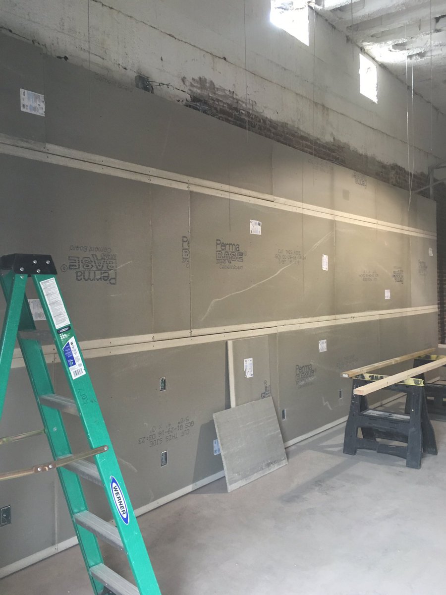 TheOrangeClover's tweet photo. Getting some drywall in the #copperroom https://t.co/QxJg5tYyxG
