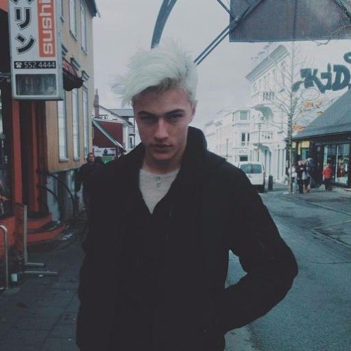 xKillxr's tweet photo. Make me feel alive... https://t.co/VXVeYQFLF2