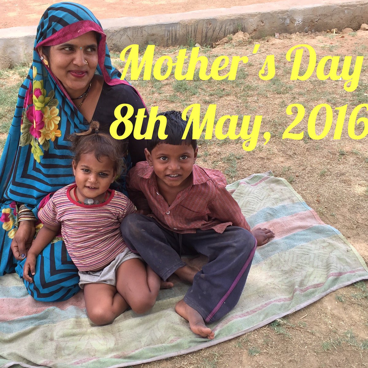 DemureDrapes's tweet photo. This Mother's Day, say it through saris. #happymothersday #sari #saree #sarees #iluvsaris https://t.co/FEFSNMlNkW https://t.co/0yNQCSZNsH