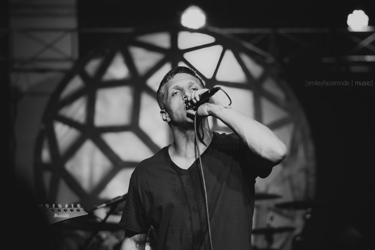 deviedoodle's tweet photo. Rediscovered •  @tcband live from @EmersonTheater  •

Full set: https://t.co/UiymAUIMPw https://t.co/nPcWYpcDAh