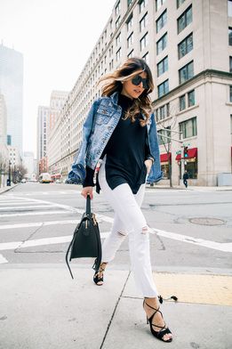 7FAM's tweet photo. Now Pinning: #Blogger #StreetStyle we love 💙  https://t.co/lNB3QZRmSU #my7FAM https://t.co/4wnsteZges