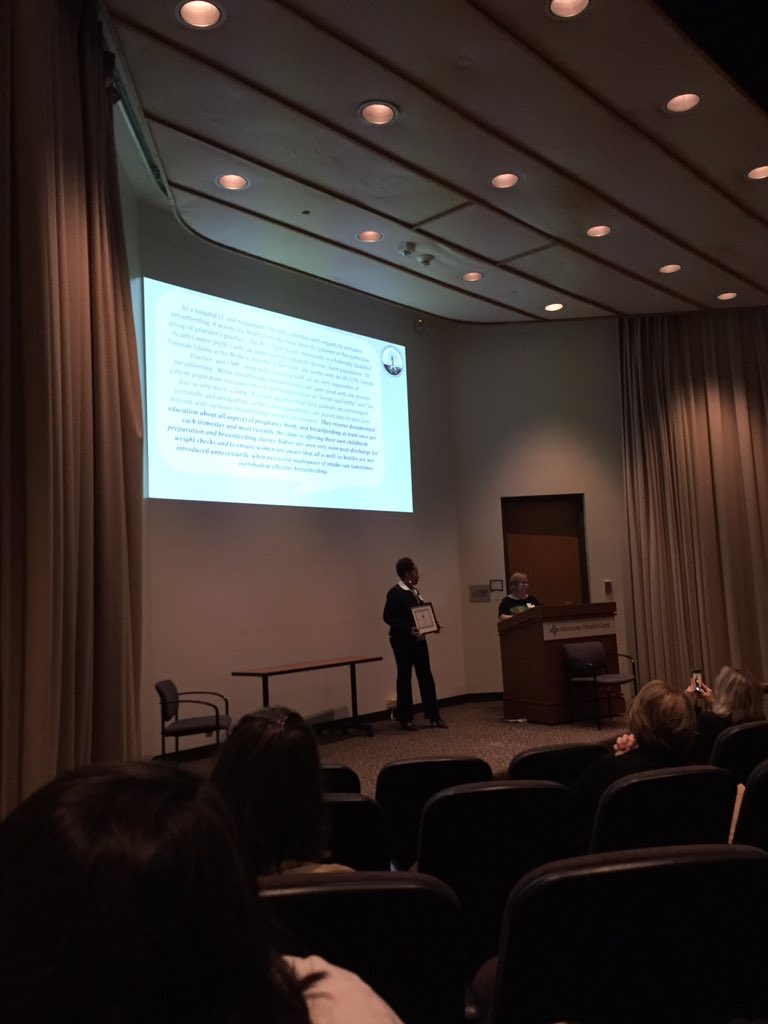 ChicagoAreaBFC's tweet photo. Dr Tamajah Gibson accepts a Breastfeeding-Friendly Award #CABCphys2016 https://t.co/m3yd364to4