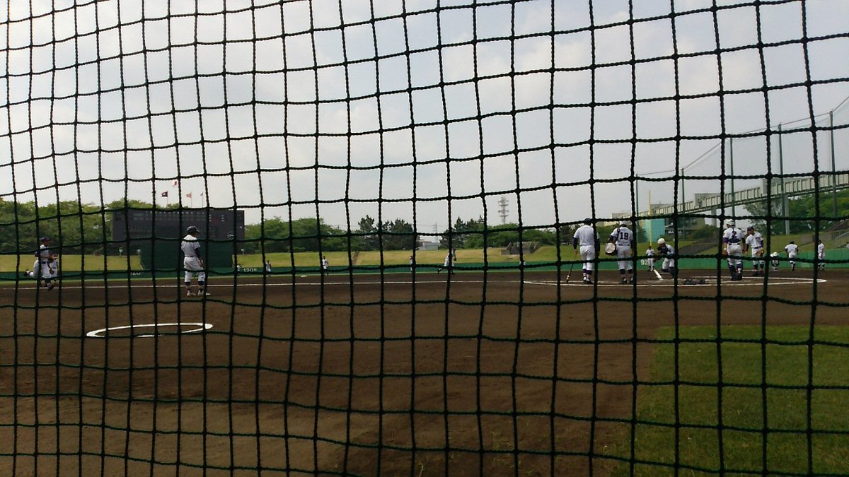 チバテレ 公式 春の高校野球準決勝 千葉県野球場は快晴 第一試合は 千葉経済大附属 Vs 東海大市原望洋の対戦 10時より開始 先行は千葉経済大附属 です 得点リアルタイムをチバテレデータ放送と高校野球ホームページで展開します チバテレ