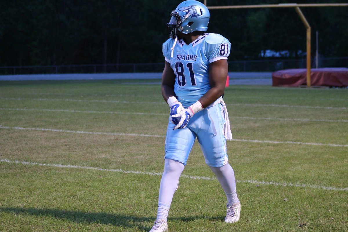 ECarolinaSharks's tweet photo. WR @_loverboyjakk ready for the audible! https://t.co/T5KK4Qn2il