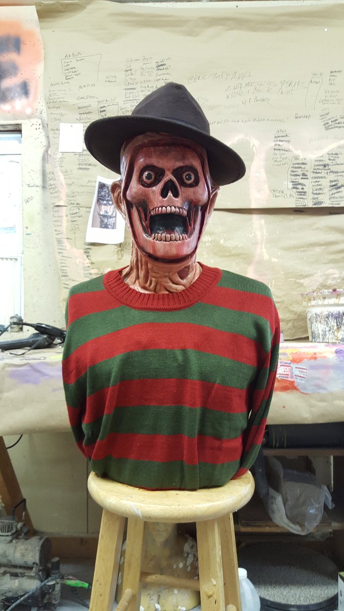 DWNProd's tweet image. Looking to sell this
#freddykrueger #NightmareonElmstreet #mask #masks #bust #horror #monsters #halloween #slasher