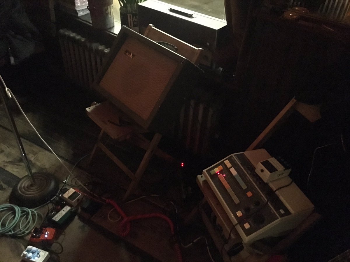 sashadobson1's tweet photo. Taking a new approach because two is fun. #seeburg #compurhythm @EarthQuakerDev @hudsonfuzz ❤️🤘🏼@Motobrooklyn #now https://t.co/AODEA4qMif