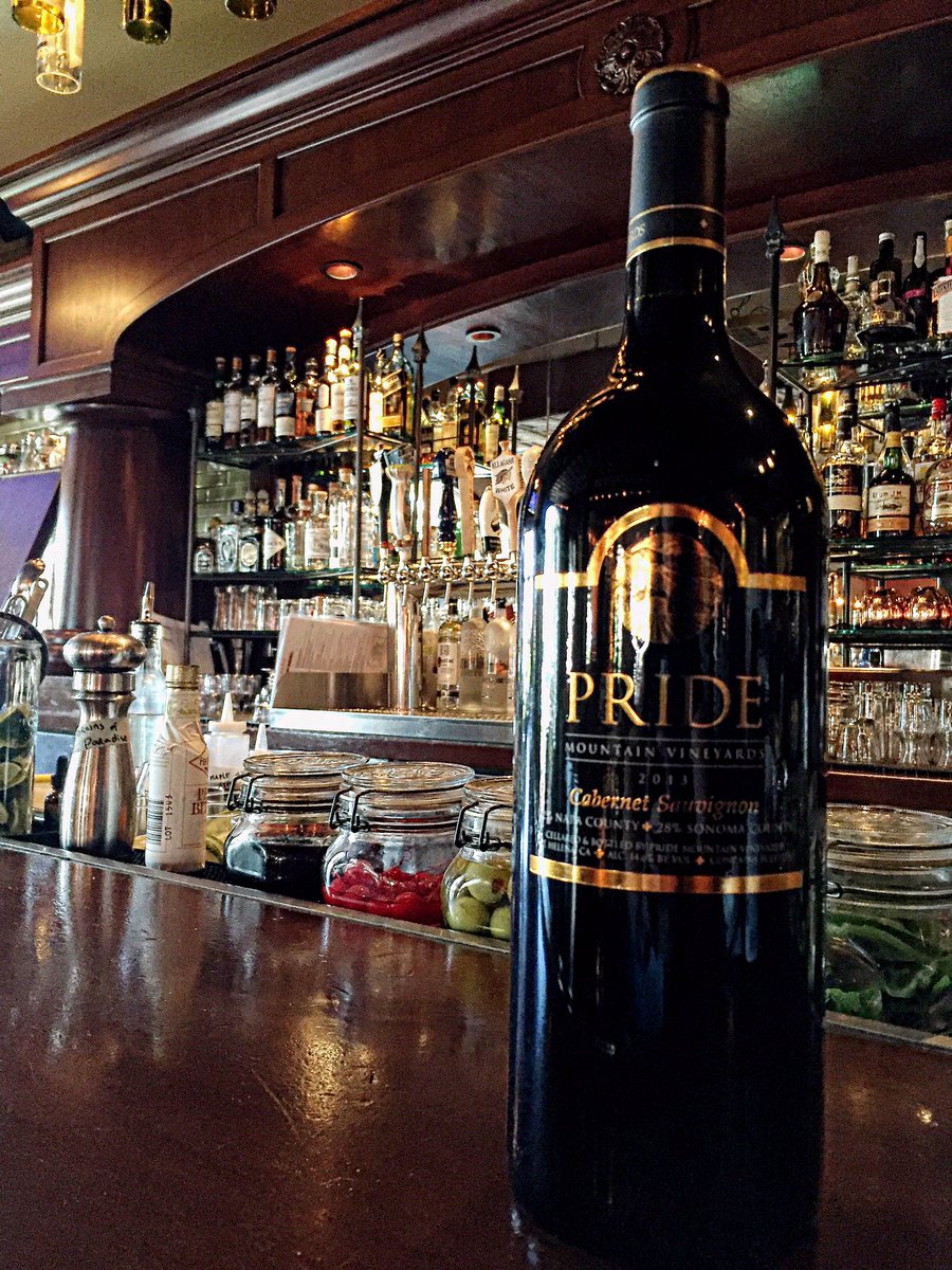 TinRoofBistro's tweet photo. This week's magnum Monday #wine is the @pridewines 2013 #Cabernet #Monday #cheers https://t.co/4WZKZuJ3Jn