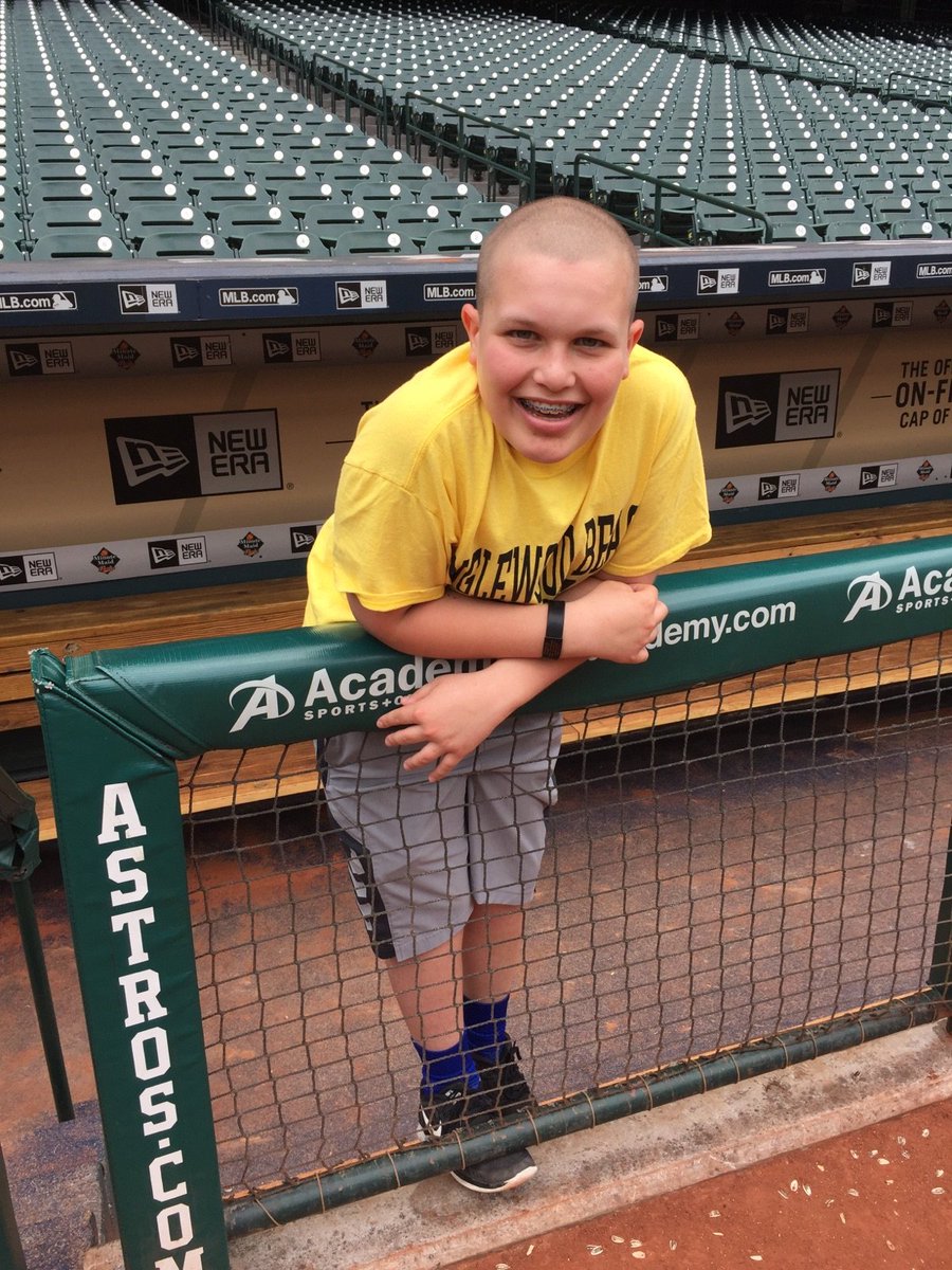 HulsJason's tweet image. Following in the footsteps of his hero @JamesMcCann34  at Minutemaid Park #memories