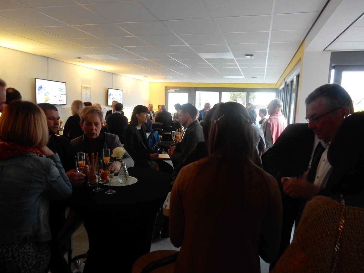 Guy_VD's tweet photo. Opening nieuw kantoor Abusol gevierd in aanwezigheid van burgemeester Jo Fonck en Unizo voorzitter Yves Nevens. https://t.co/5L0MfoK3Rb