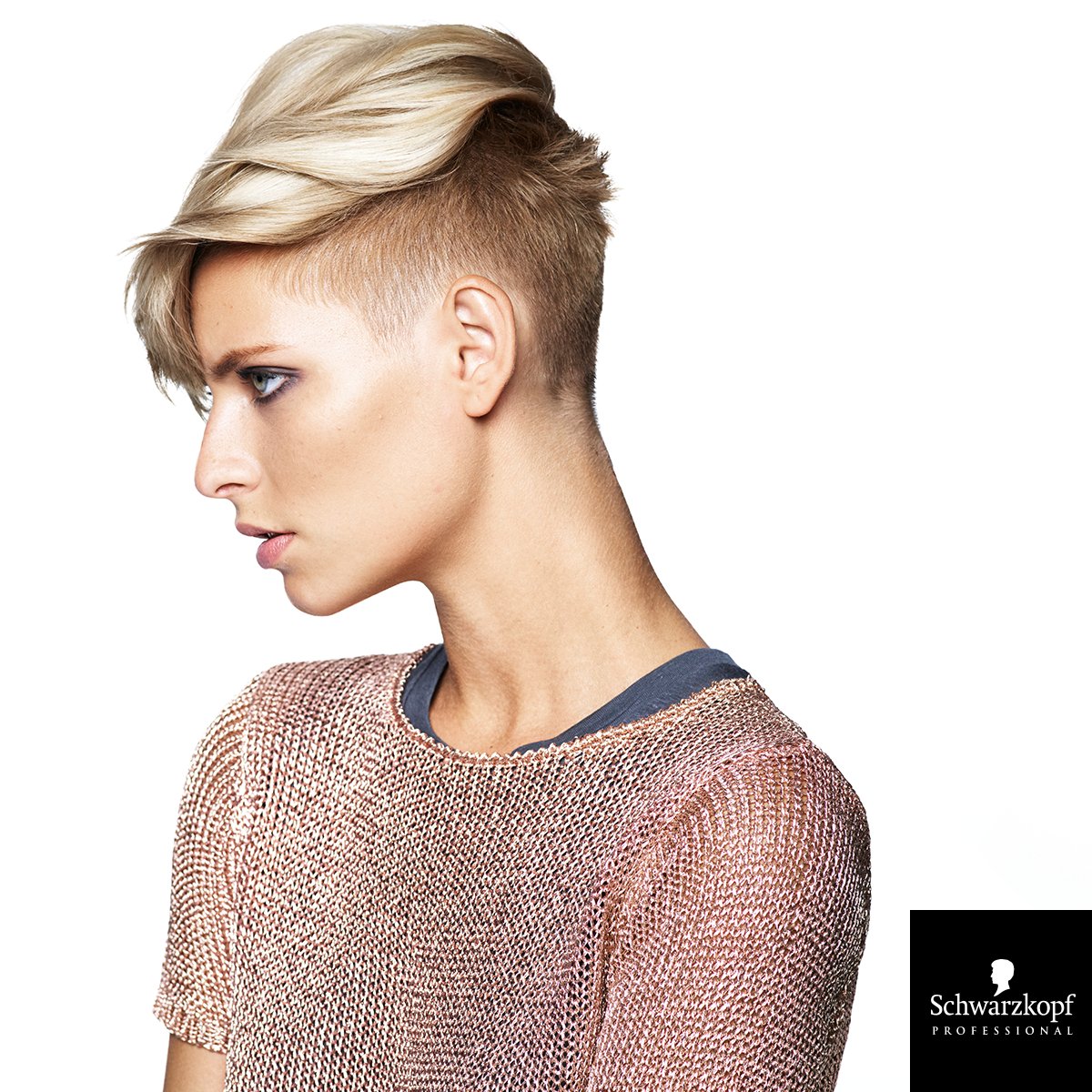 schwarzkopfproE's tweet photo. ¡Dale cera! Utiliza #OSiS+ Whipped Wax para este look #Freecreation Undercut a capas. https://t.co/Tskn5rhELe