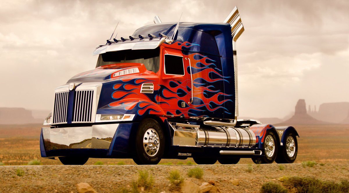 tyrestreets's tweet image. Transformers movies showed us many great cars, one of the most memorable is Peterbilt 379.
#tyrestreets #tsbubble