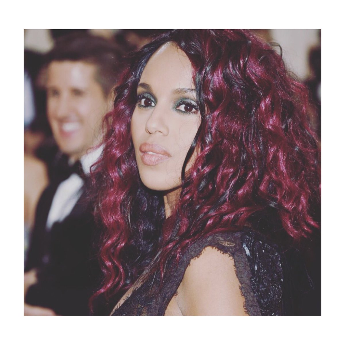 carolagmakeup's tweet photo. Final look @kerrywashington #metgala2016 #ManusxMachina On #lips #moisturesmoothcolorstick #berrybrown @neutrogena https://t.co/usupOEns7h