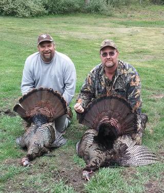 BntMtnGameCalls's tweet photo. Big Mike and Paul score a double #CantStopTheFLOP2016 https://t.co/X4qj6z3NyA