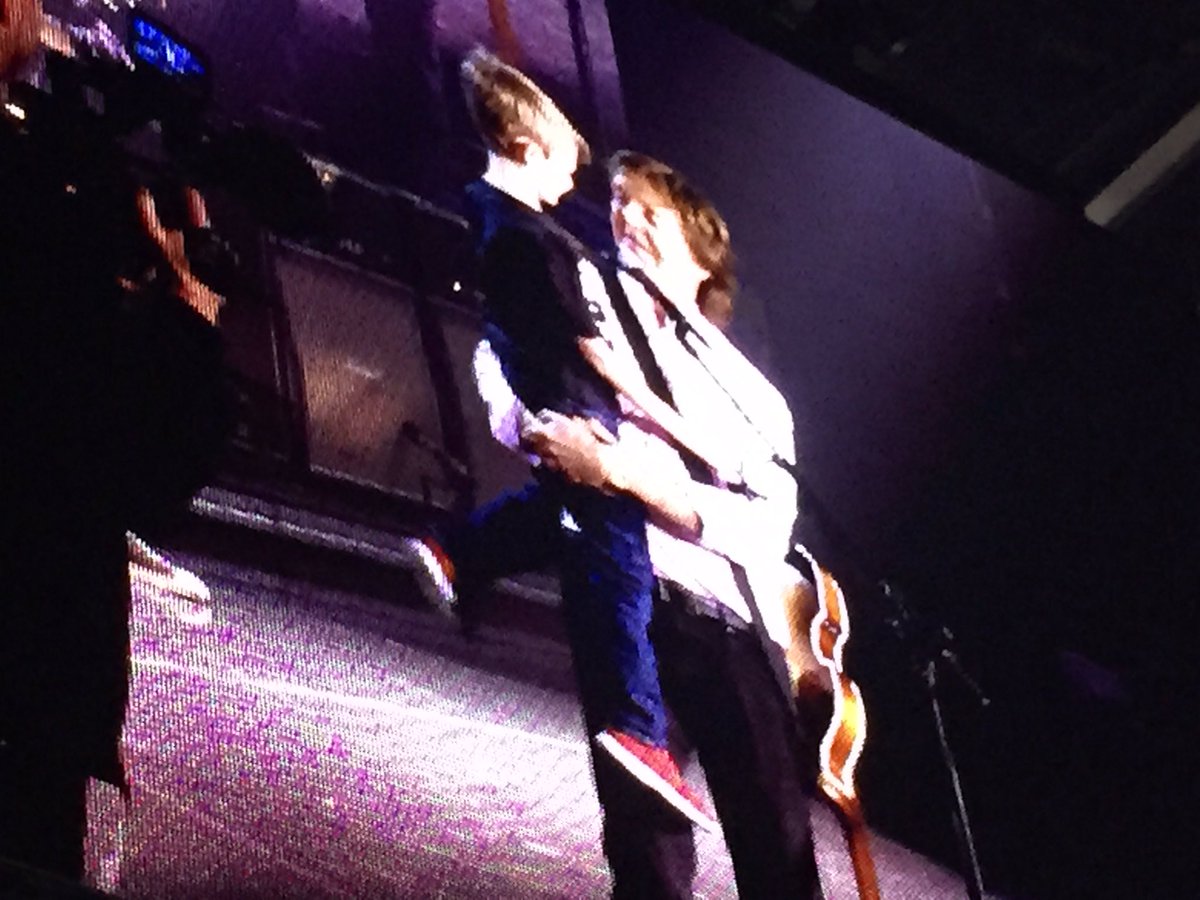 JillCallison's tweet photo. Lucky non-Klinski kid. #OneOnOne #McCartneySF https://t.co/n39qqqdTCv