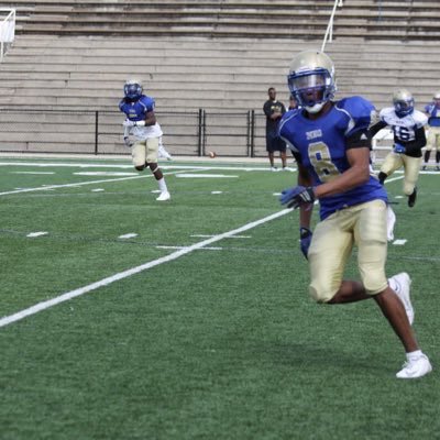 JUCOFFrenzy's tweet photo. .@TeamMcKinney Aaron McKinney JUCO FS C/O 2017. 6'4 195. @NEO_FB_Recruit . Spring ball HL https://t.co/GMY1Rei3oK https://t.co/oZ2Hqk4vFY