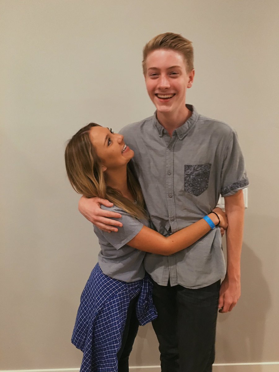loludwig's tweet photo. so happy for gbporter!!! he's gonna rock it in North Dakota☺️ https://t.co/7NHj7Y3PDZ
